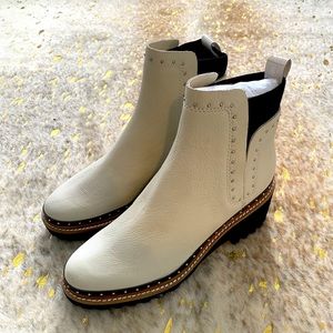 NWOT DOLCE VITA HUEY H2O BOOTS IN IVORY LEATHER